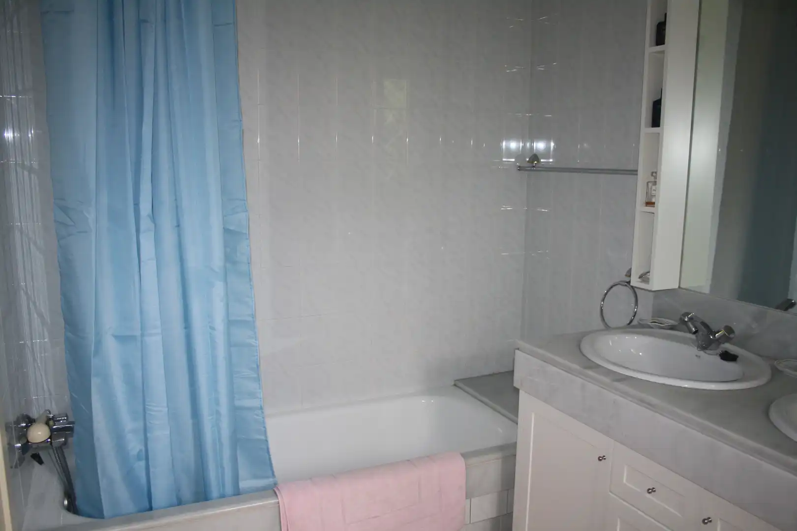 Baño de Casa o chalet de alquiler en Algeciras con Jardín privado, Terraza y Piscina