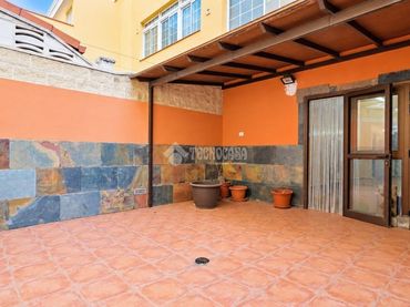 Casa bifamiliare in vendita a Suroeste
