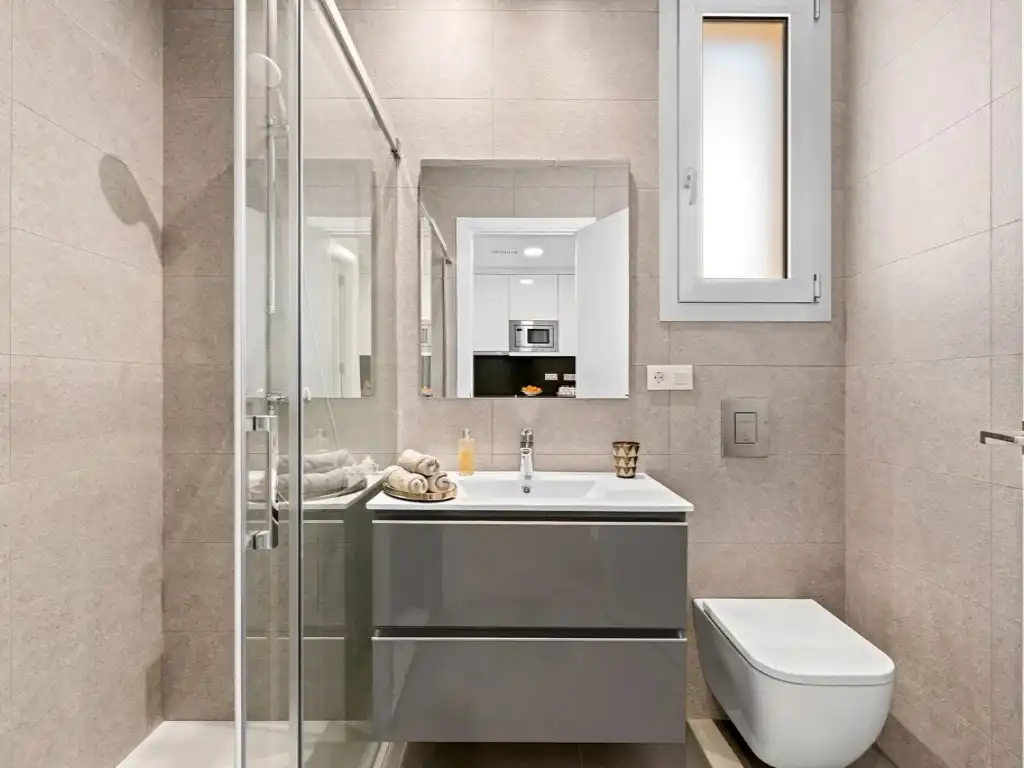 Bany de Apartament en venda en Orihuela amb Aire condicionat, Terrassa i Moblat