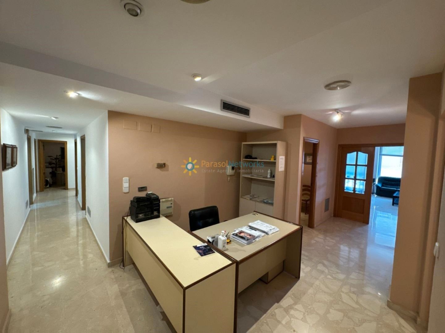 Office for sale in Oliva  with Air Conditioner and Heating