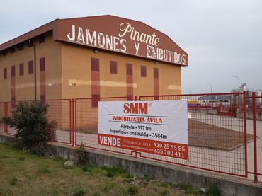 Nave industrial con ascensore in vendita a Calle Murcia