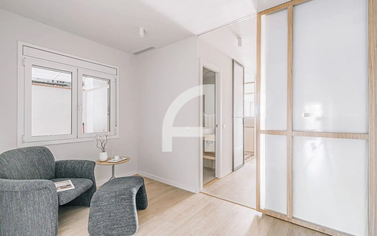 Bedroom of Flat for sale in Barcelona  with Air Conditioner, Heating and Parquet flooring