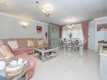 Villa con piscina in vendita a Suroeste - Zona Hospital