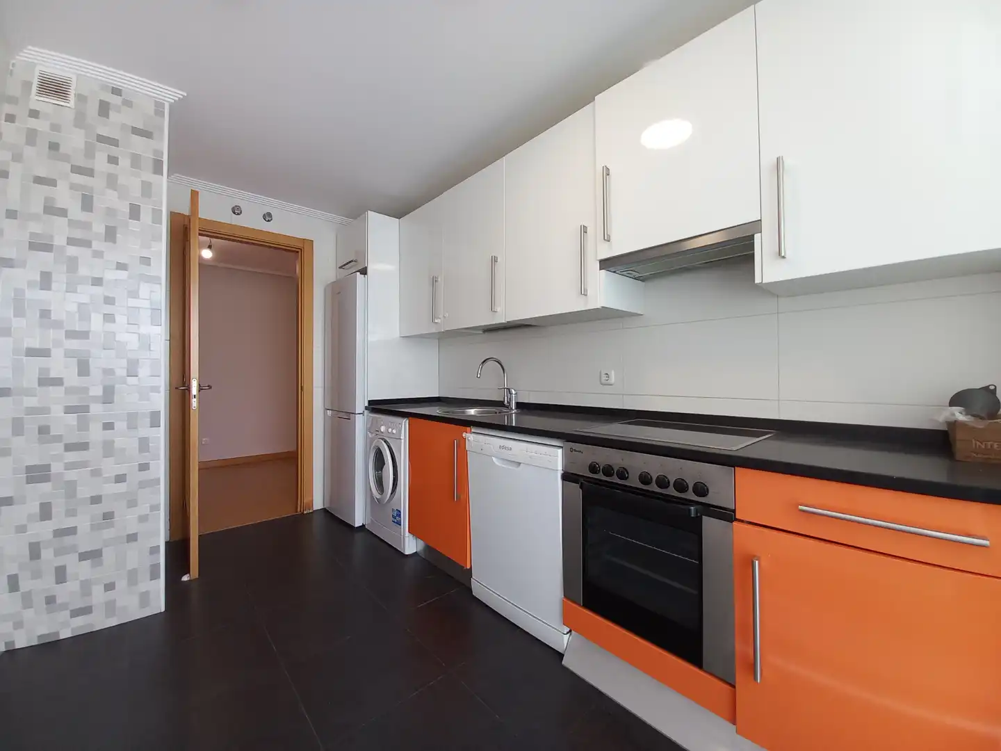 Kitchen of Flat for rent in Burgos  with Heating and Storage room