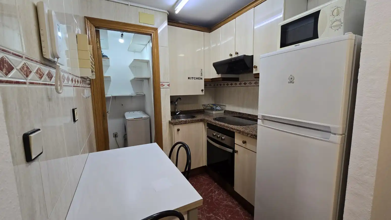 Kitchen of Flat for rent in Gijón   with Heating and Parquet flooring
