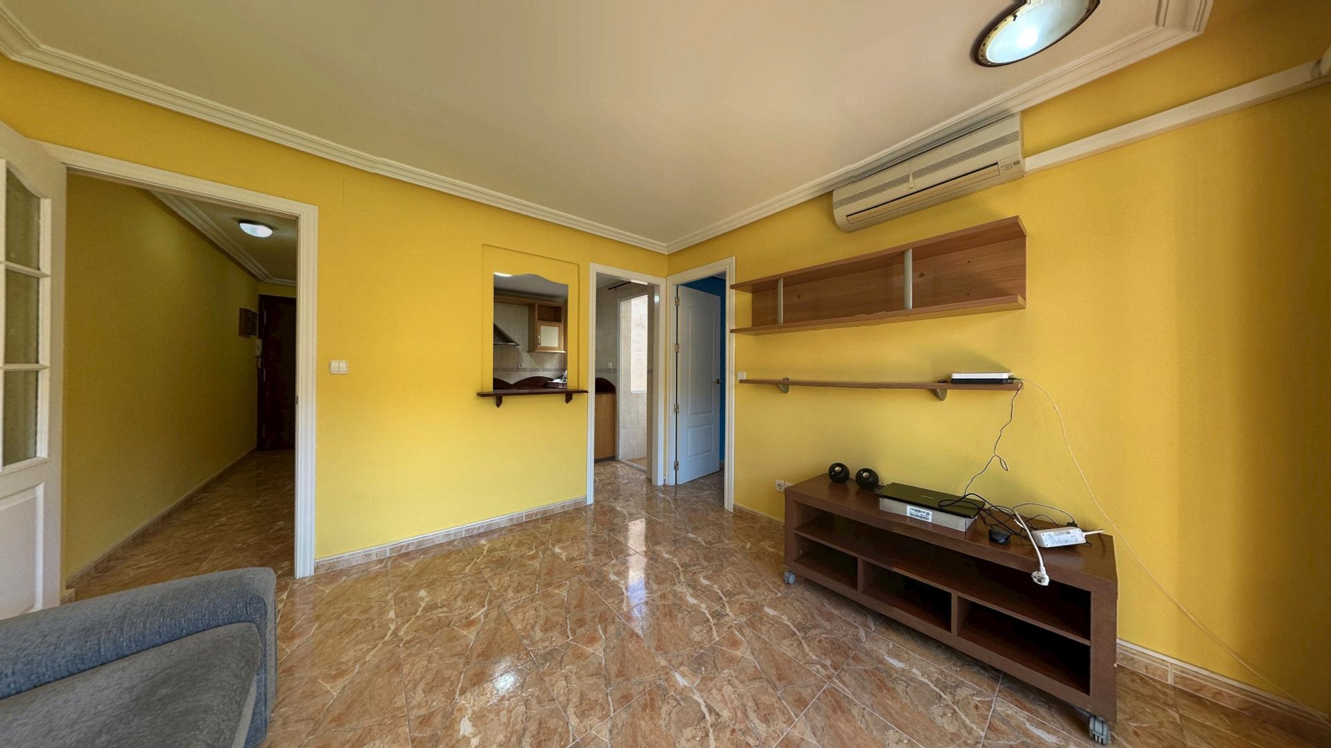 Flat for sale in Alicante / Alacant  with Air Conditioner, Heating and Terrace