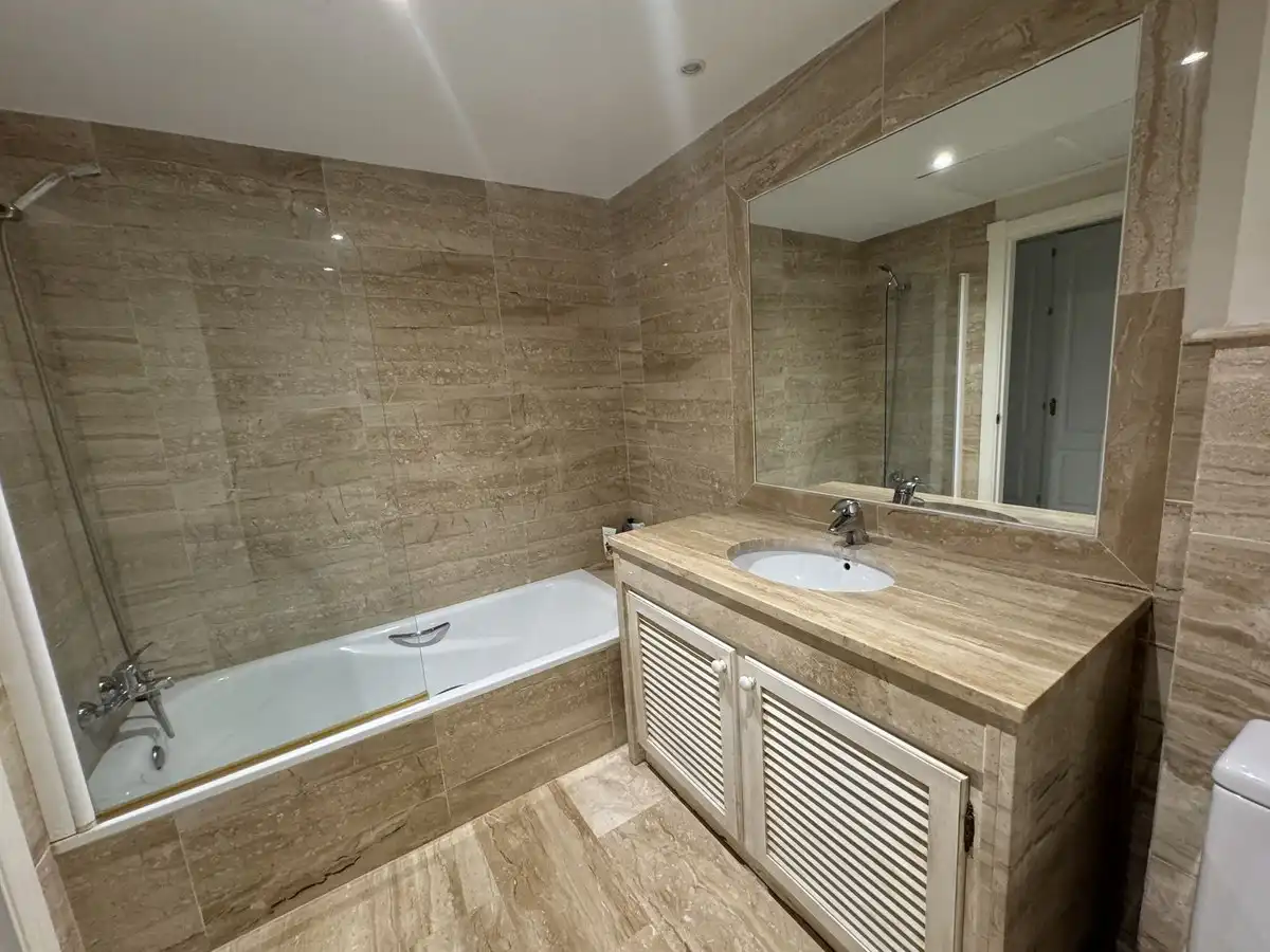 Flat with lift for sale in San Pedro de Alcántara, imagen 15