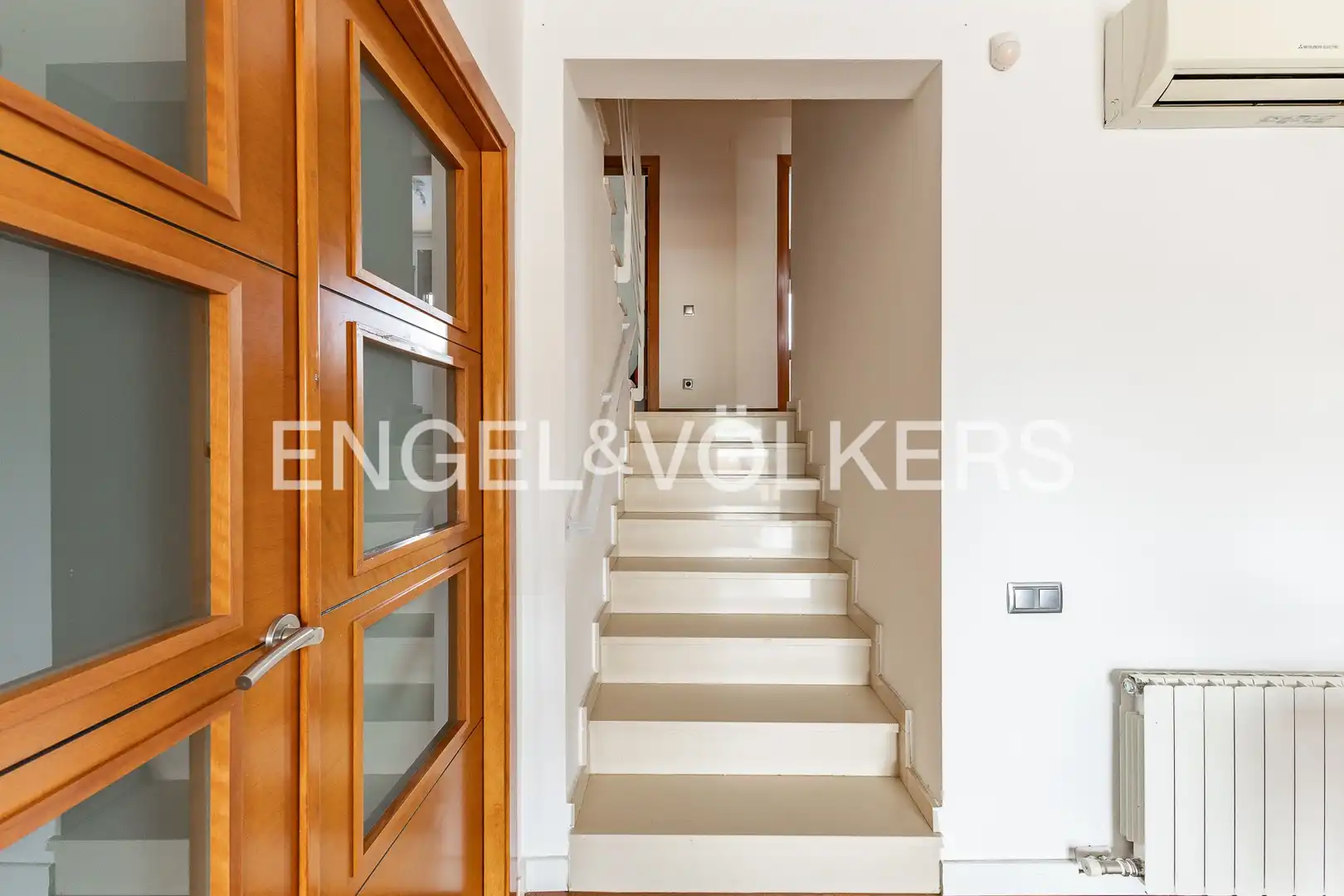 Houses for sale in Dosrius  with Air Conditioner, Heating and Private garden