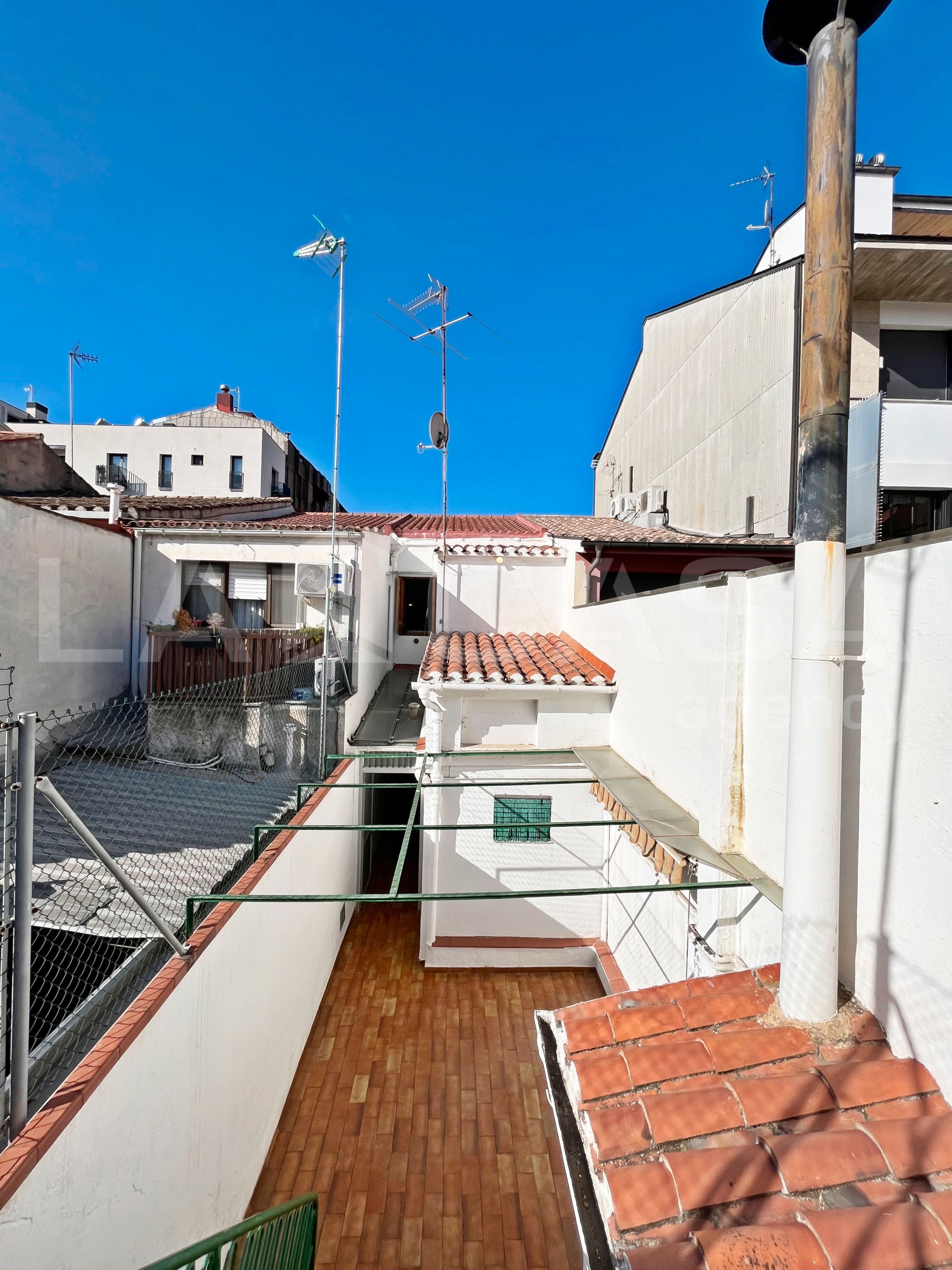 Exterior view of Single-family semi-detached for sale in Granollers  with Heating, Terrace and Storage room