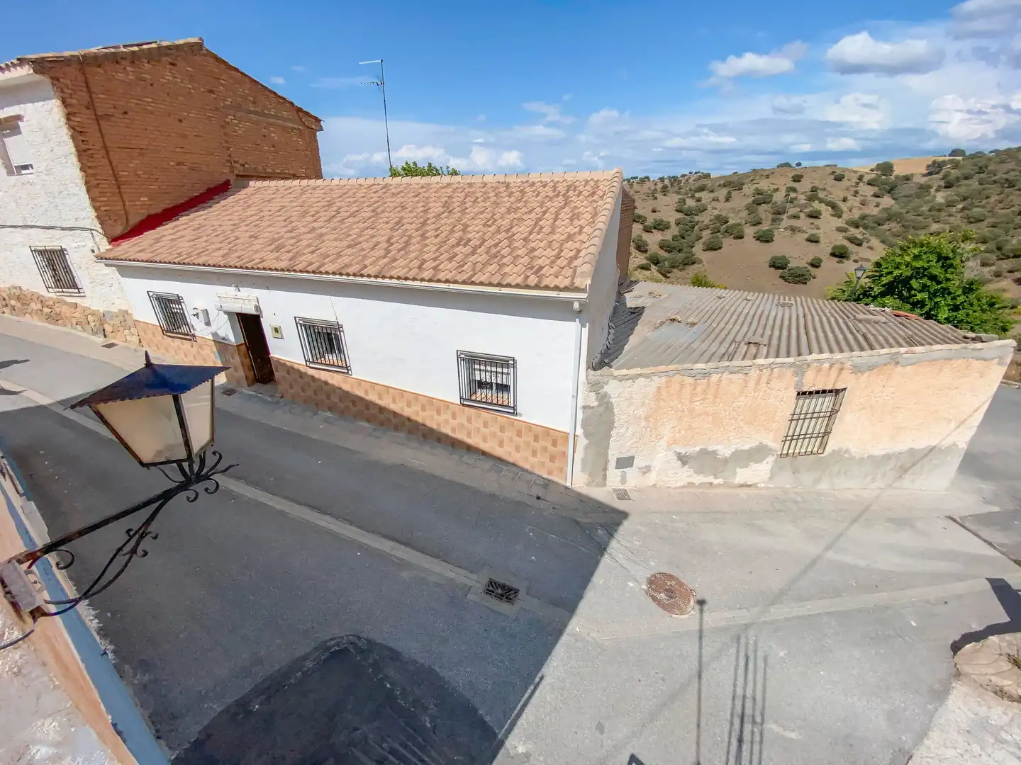 Vista exterior de Finca rústica en venta en Agrón con Calefacción, Terraza y Trastero