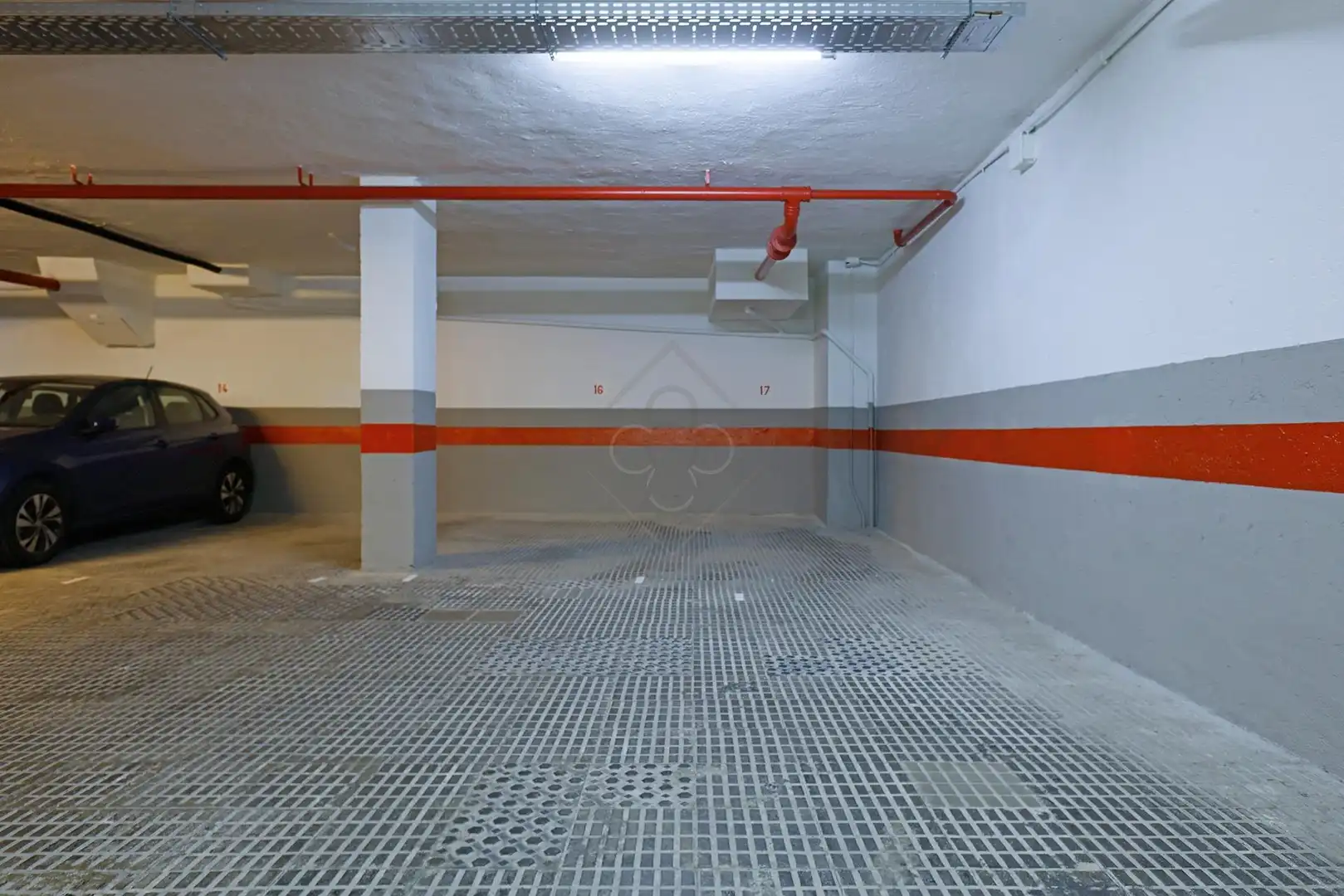 Parking de Piso en venta en Barcelona con Aire acondicionado y Parquet