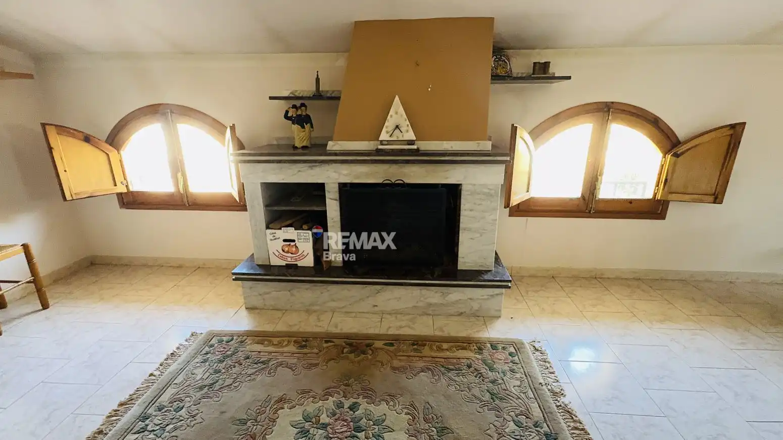 Sala d'estar de Casa o xalet en venda en Amer amb Jardí privat, Terrassa i Traster