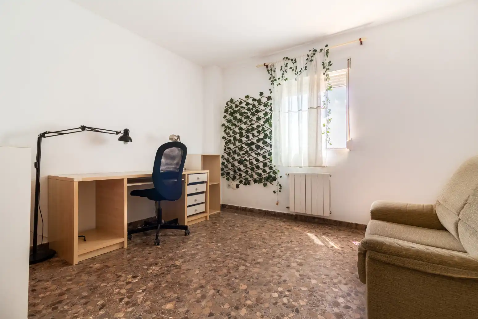 Schlafzimmer von Wohnung zur Miete in Sagunto / Sagunt mit Klimaanlage, Heizung und Möbliert