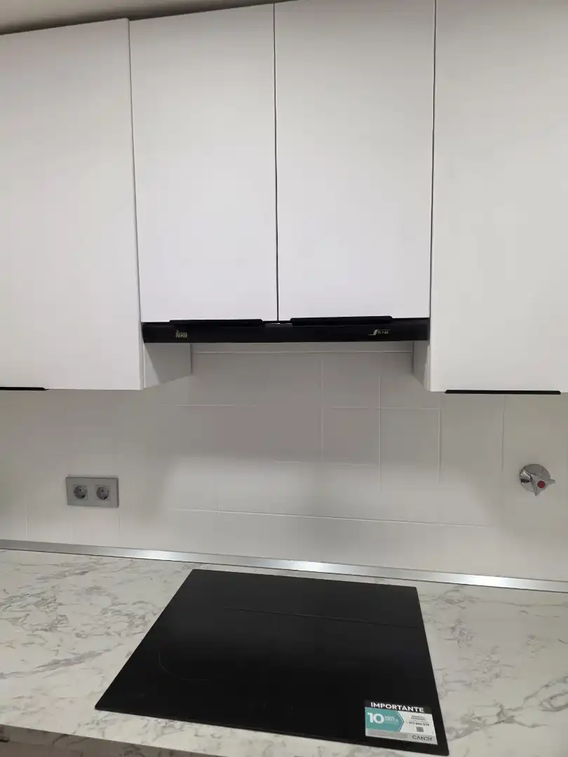 Cocina de Piso de alquiler en Zaragoza con Calefacción, Amueblado y Horno