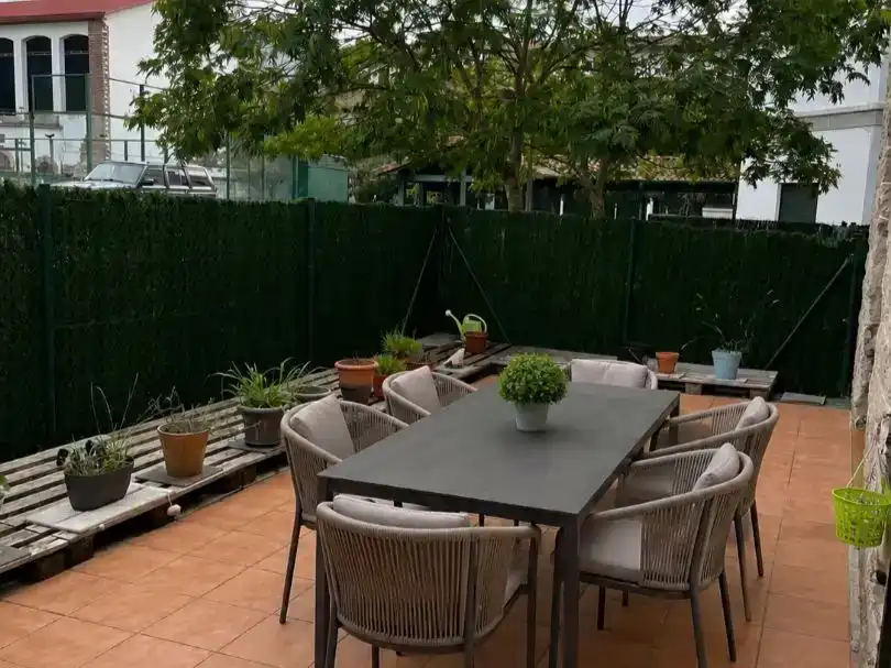 Terrassa de Planta baixa en venda en Baztan amb Jardí privat, Piscina i Moblat