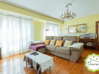 Living room of Flat for sale in Barakaldo   with Heating and Balcony