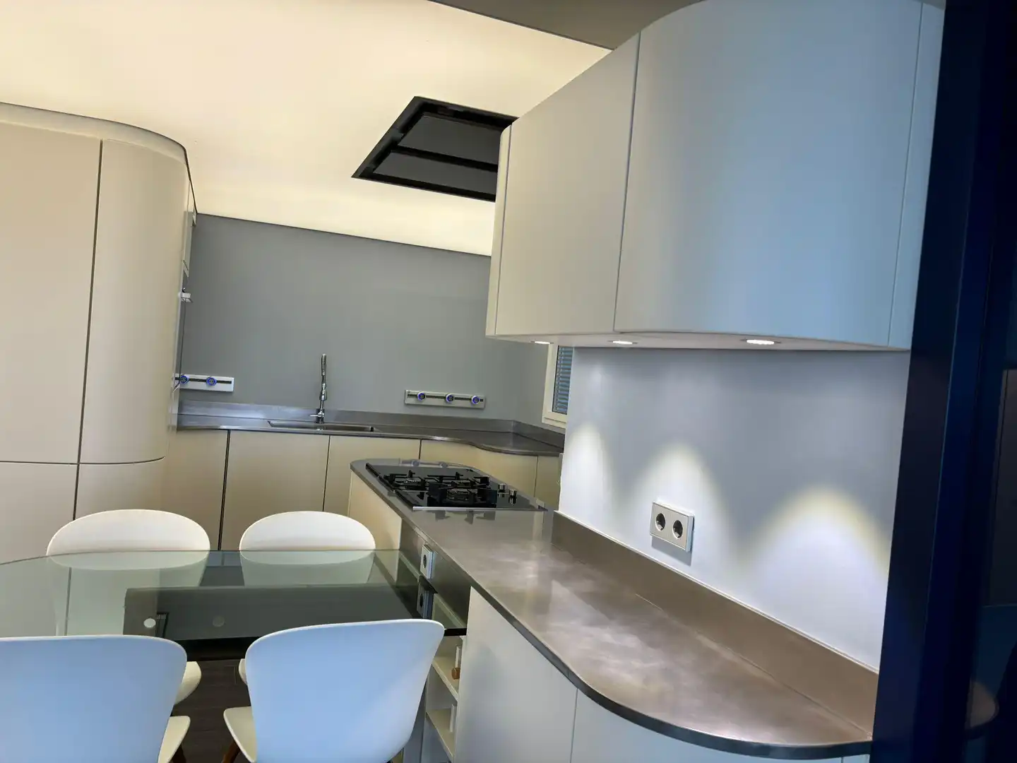 Kitchen of Flat for sale in Sitges  with Air Conditioner, Heating and Private garden