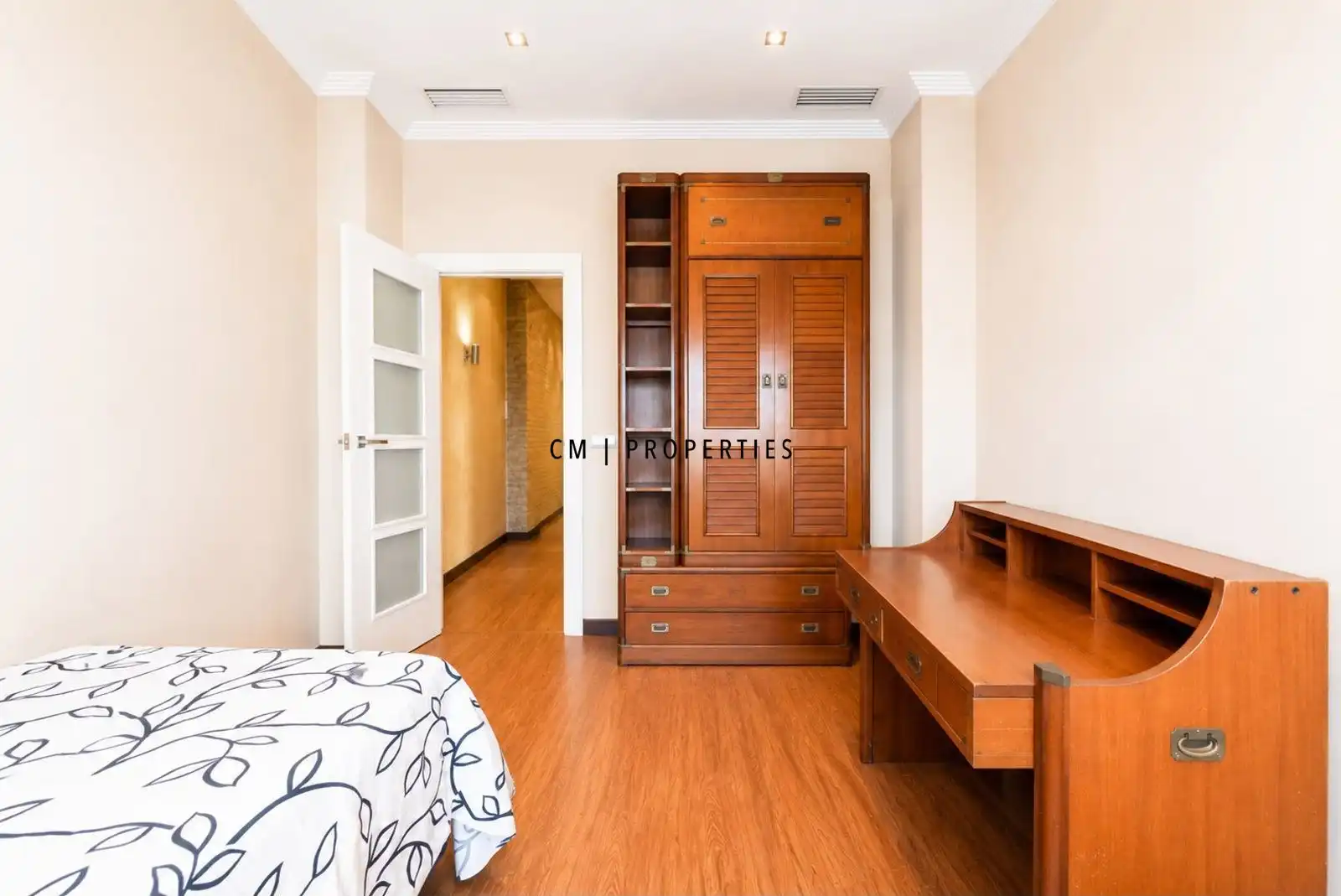 Habitación de Piso de alquiler en Valencia con Aire acondicionado, Calefacción y Parquet