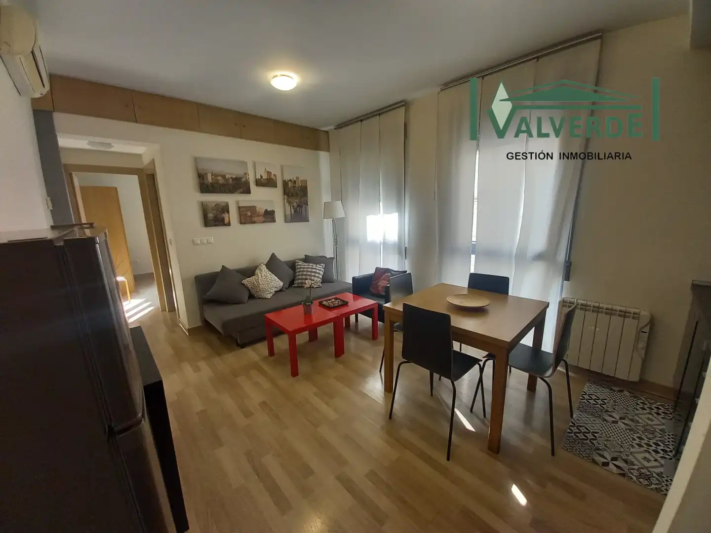 Living room of Apartments for rent in  Granada Capital  with Air Conditioner, Heating and Furnished