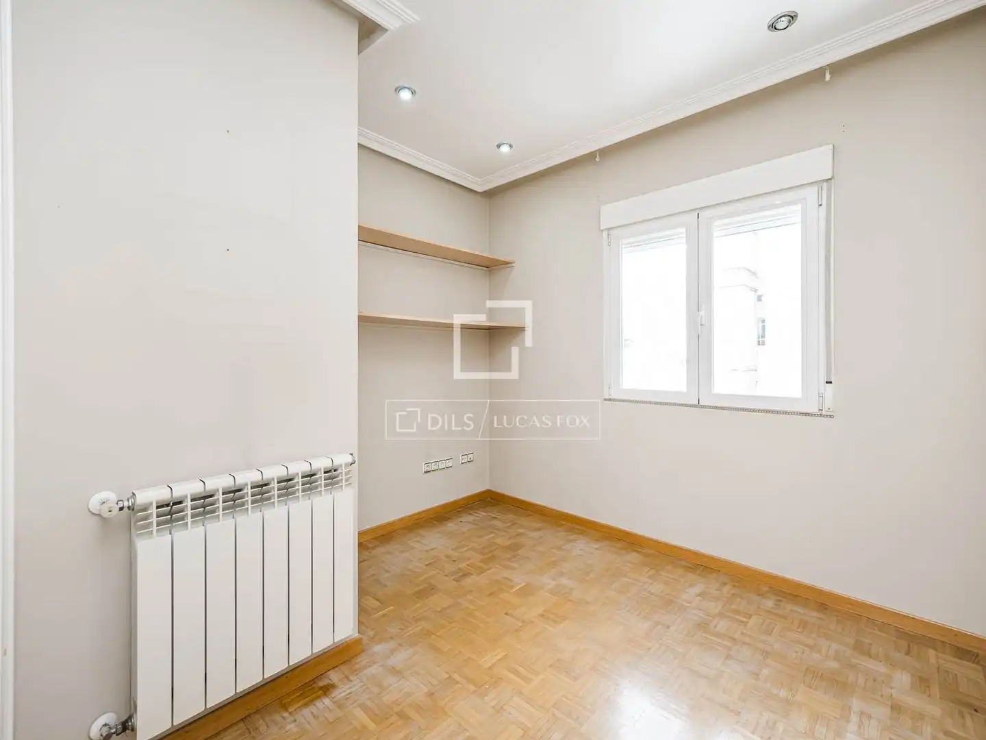 Habitación de Piso en venta en Madrid con Aire acondicionado y Calefacción