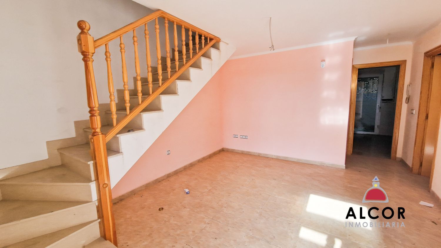 Casa adosada en venda a Càlig
