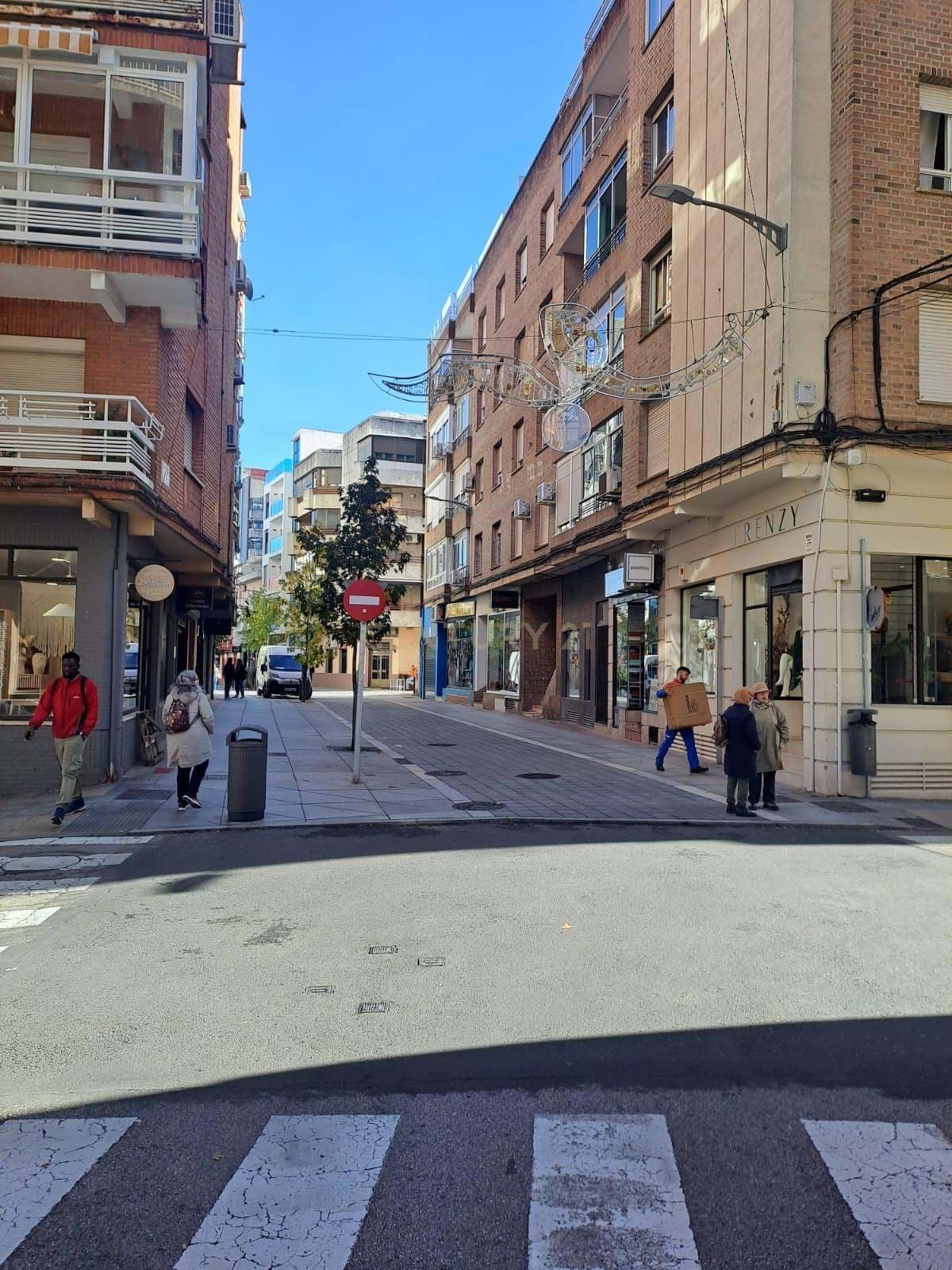 Vista exterior de Oficina de lloguer en Cáceres Capital