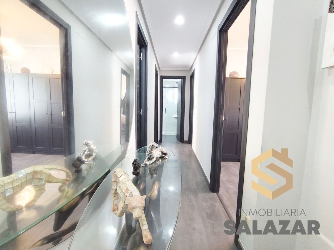 Piso en venta en Castro-Urdiales con Calefacción, Trastero y Balcón