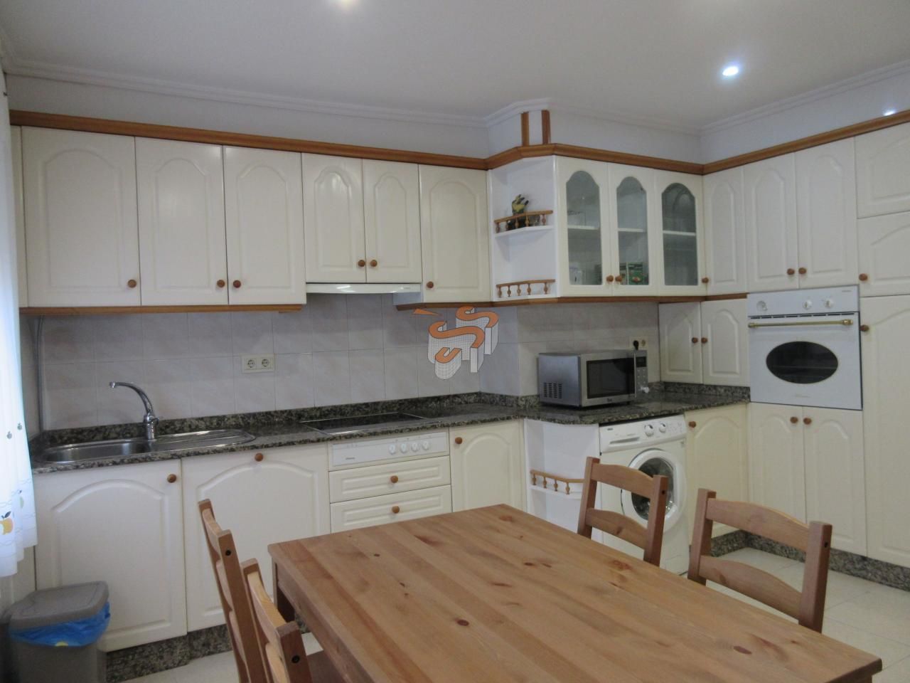 Kitchen of Apartment to rent in Ferrol  with Heating and Furnished