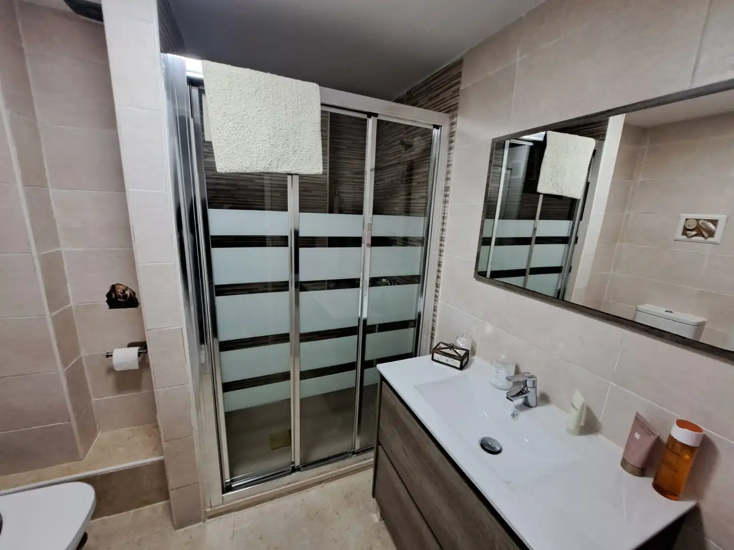 Bathroom of Flat for sale in Málaga  with Air Conditioner, Terrace and Furnished
