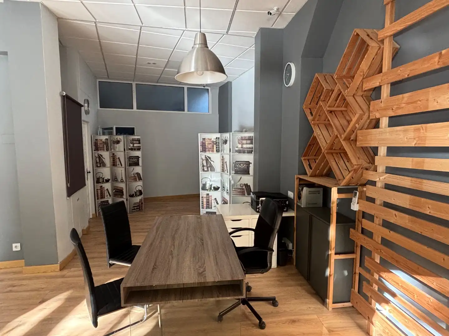 Commercial properties for rent in Zaragoza  with Air Conditioner, Heating and Parquet flooring