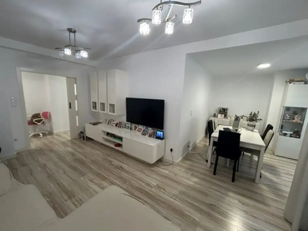 Wohnung mit Terrasse zum Verkauf in Carrer del Poeta Llorente, imagen 5