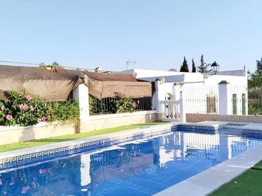 Chalet con piscina en venta en Castilblanco de los Arroyos
