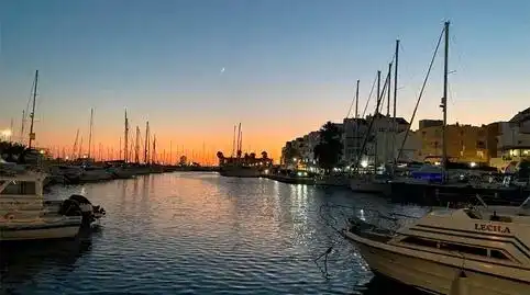 Vista exterior de Àtic en venda en El Ejido amb Aire condicionat, Terrassa i Moblat