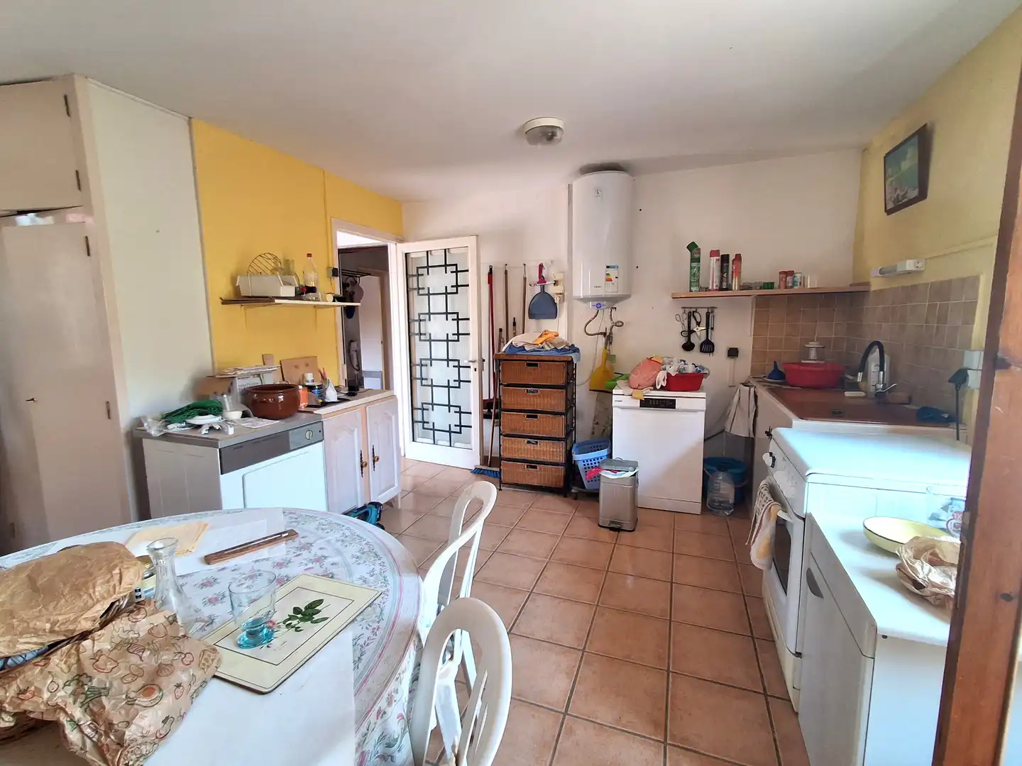 Cuina de Casa o xalet en venda en Mont-roig del Camp amb Aire condicionat, Jardí privat i Terrassa