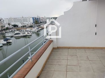 Pis amb ascensor en venda a Port Estaca