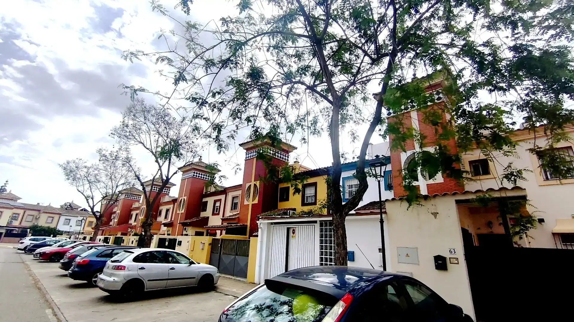 Vista exterior de Casa adosada en venda en Espartinas