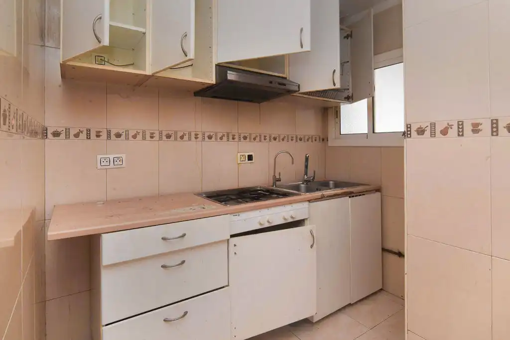 Küche von Wohnung zum Verkauf in Santa Coloma de Gramenet