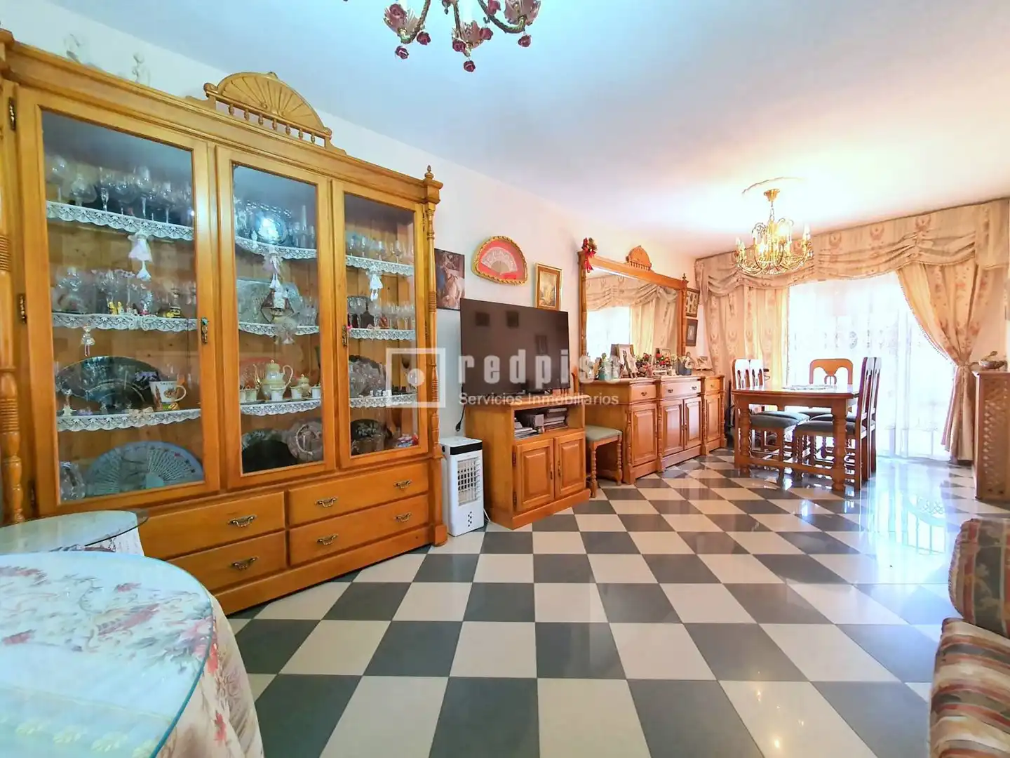 Villa con giardino in vendita a Sector 3, imagen 4