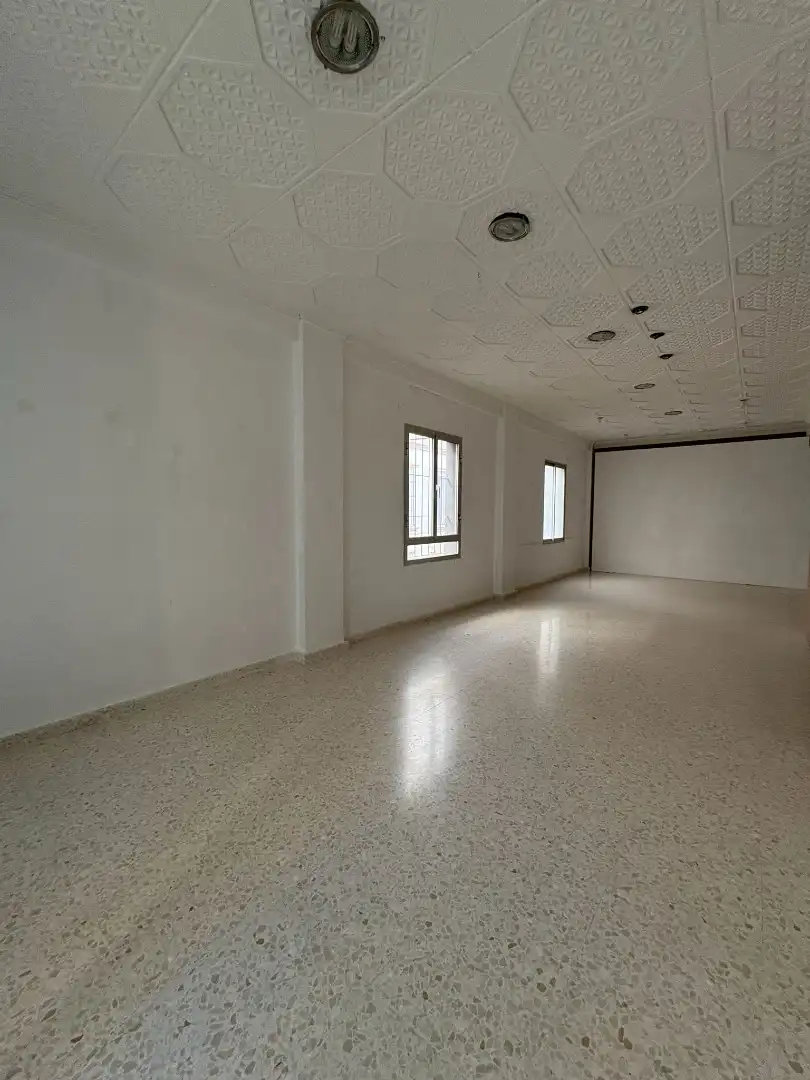 Local en venta en Carmona con Aire acondicionado