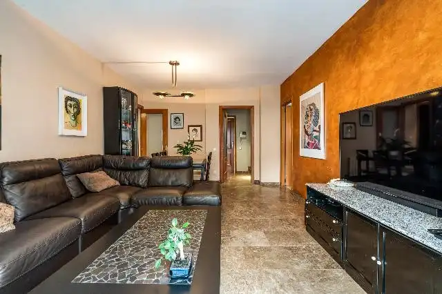 Sala d'estar de Àtic en venda en Centre