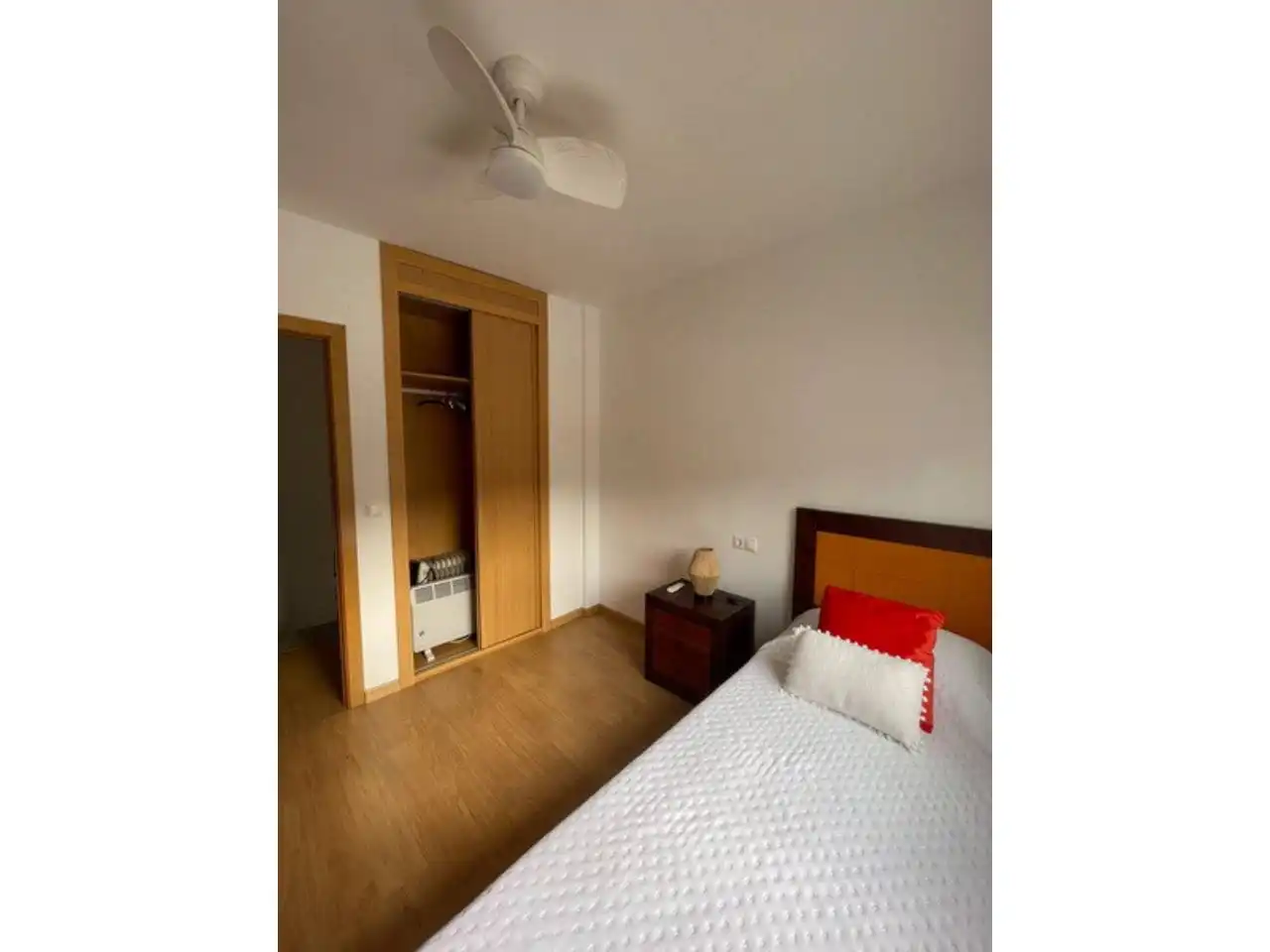 Detached house with pool to rent in Calle SAUCES 12, imagen 8