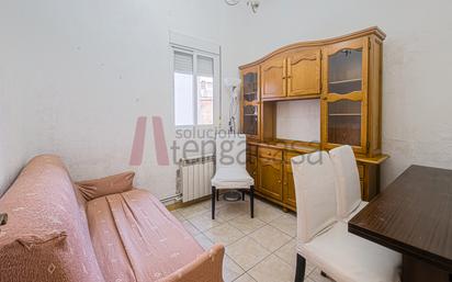 Living room of Flat for sale in  Madrid Capital