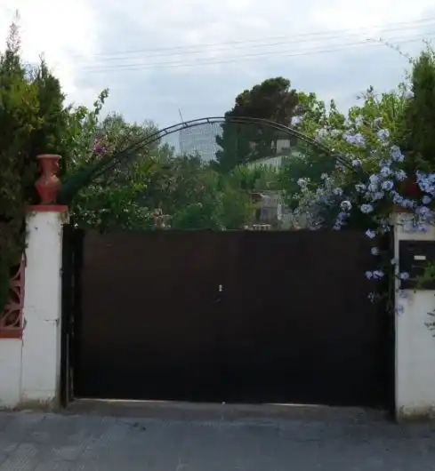 House for sale in De la Mola
