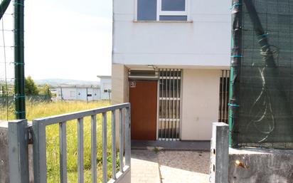 Exterior view of Single-family semi-detached for sale in Polanco  with Heating, Private garden and Terrace