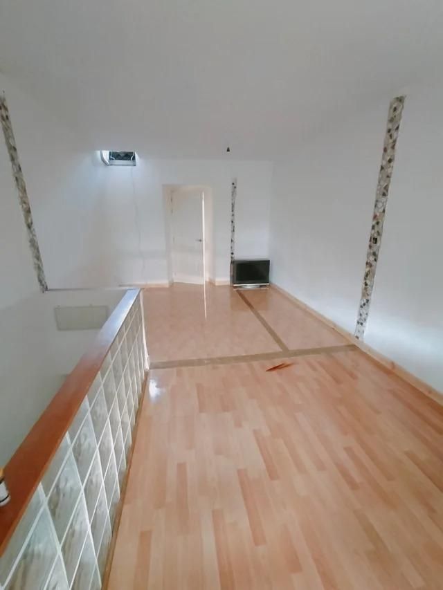 Single-family semi-detached to rent in San Román de los Montes