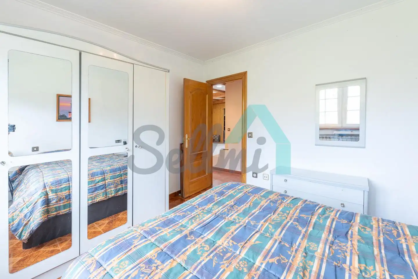 Habitación de Casa adosada en venta en El Franco  con Calefacción, Jardín privado y Parquet