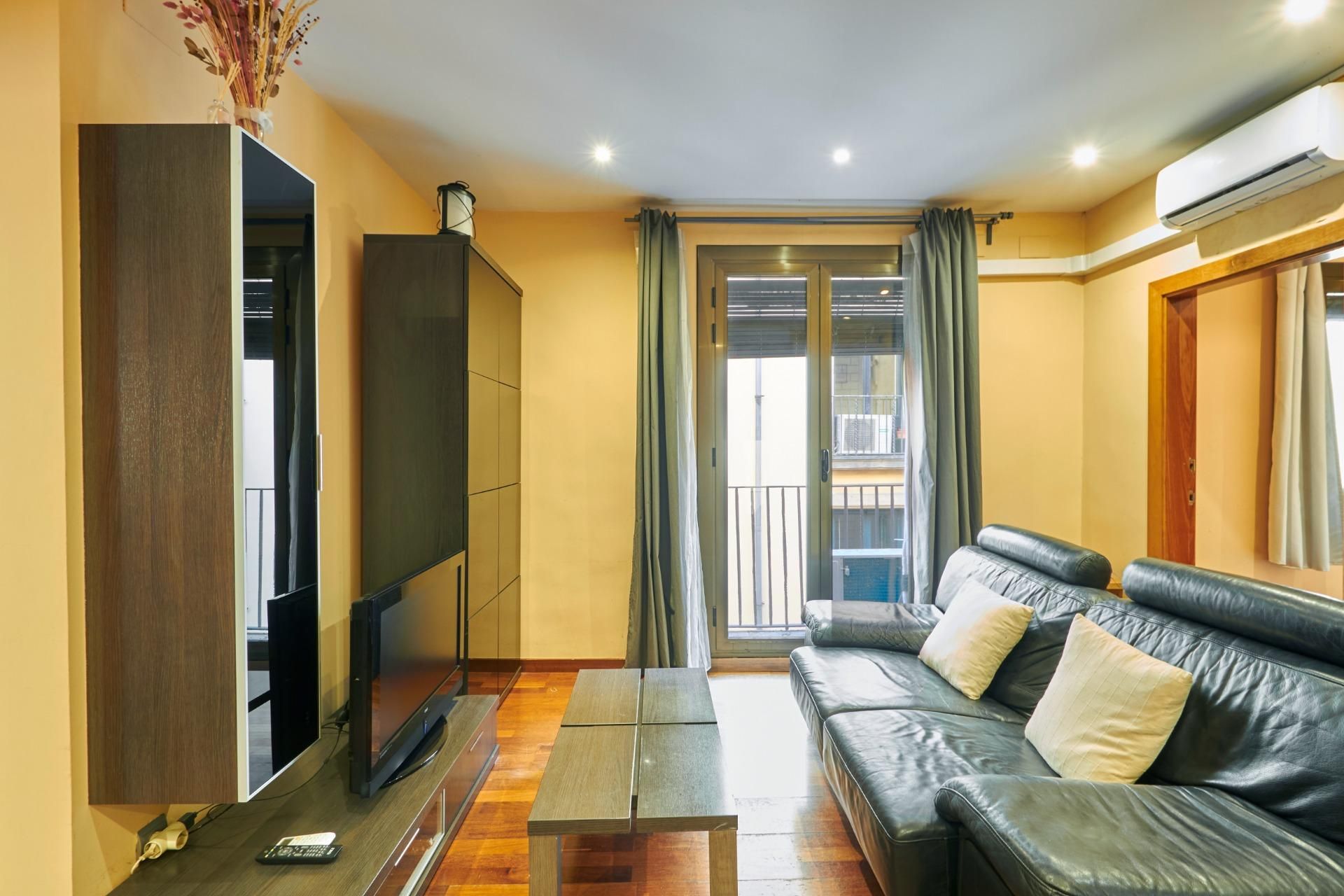 Sala d'estar de Pis en venda en  Barcelona Capital amb Calefacció, Parquet i Balcó