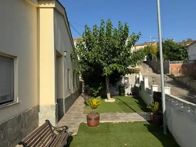 Vista exterior de Casa o xalet en venda en Piera amb Aire condicionat, Calefacció i Jardí privat
