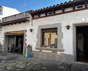 Vista exterior de Casa o xalet en venda en Vilassar de Mar amb Calefacció, Jardí privat i Terrassa