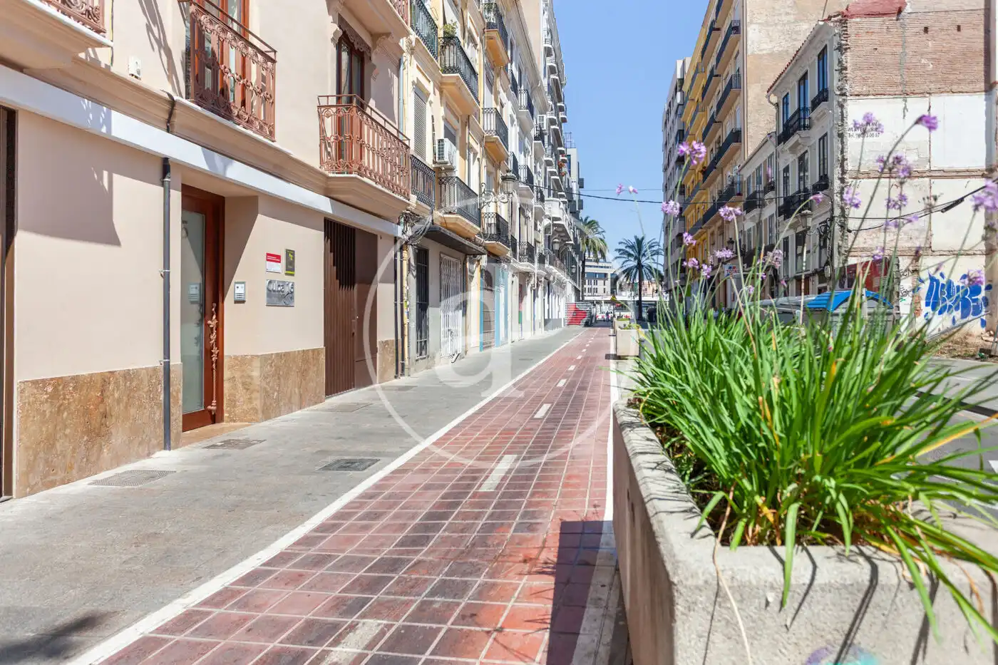 Außenansicht von Wohnung zur Miete in Valencia mit Klimaanlage, Heizung und Abstellraum